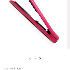 chic Pink Hair Straightener - Flat Iron